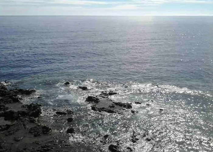 Backpackers Eras 호스텔 *