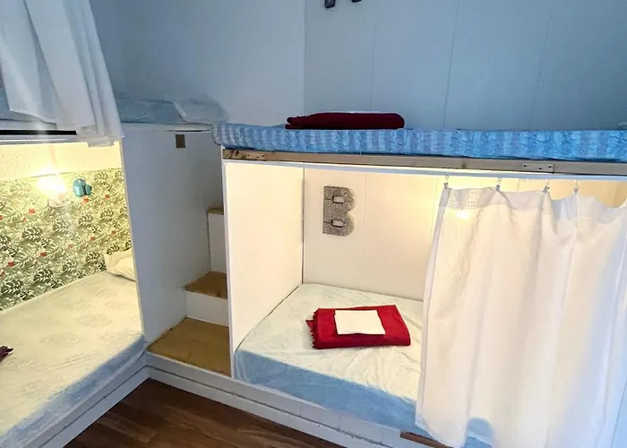 Backpackers Eras Hostel