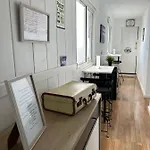 Backpackers Eras אכסניה *