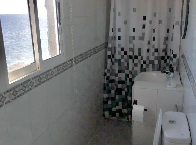 Backpackers Eras * סנטה קרוז דה טנריף